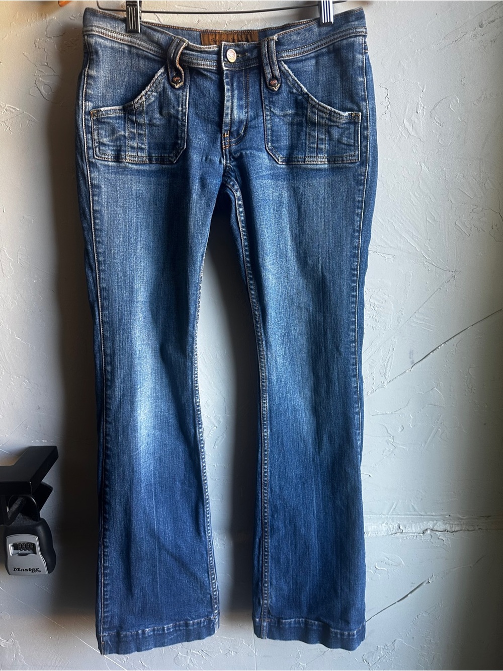 Saforte‎ Y2K Low Rise Bootcut Jeans 28 McBling It Girl Denim Flap Pocket